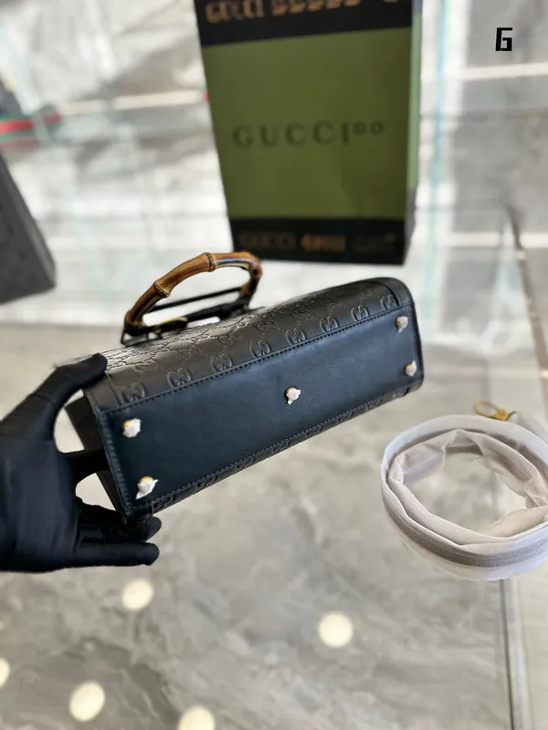 11884 CC Bags - Value-packed Vibrant Bags - Gucci
