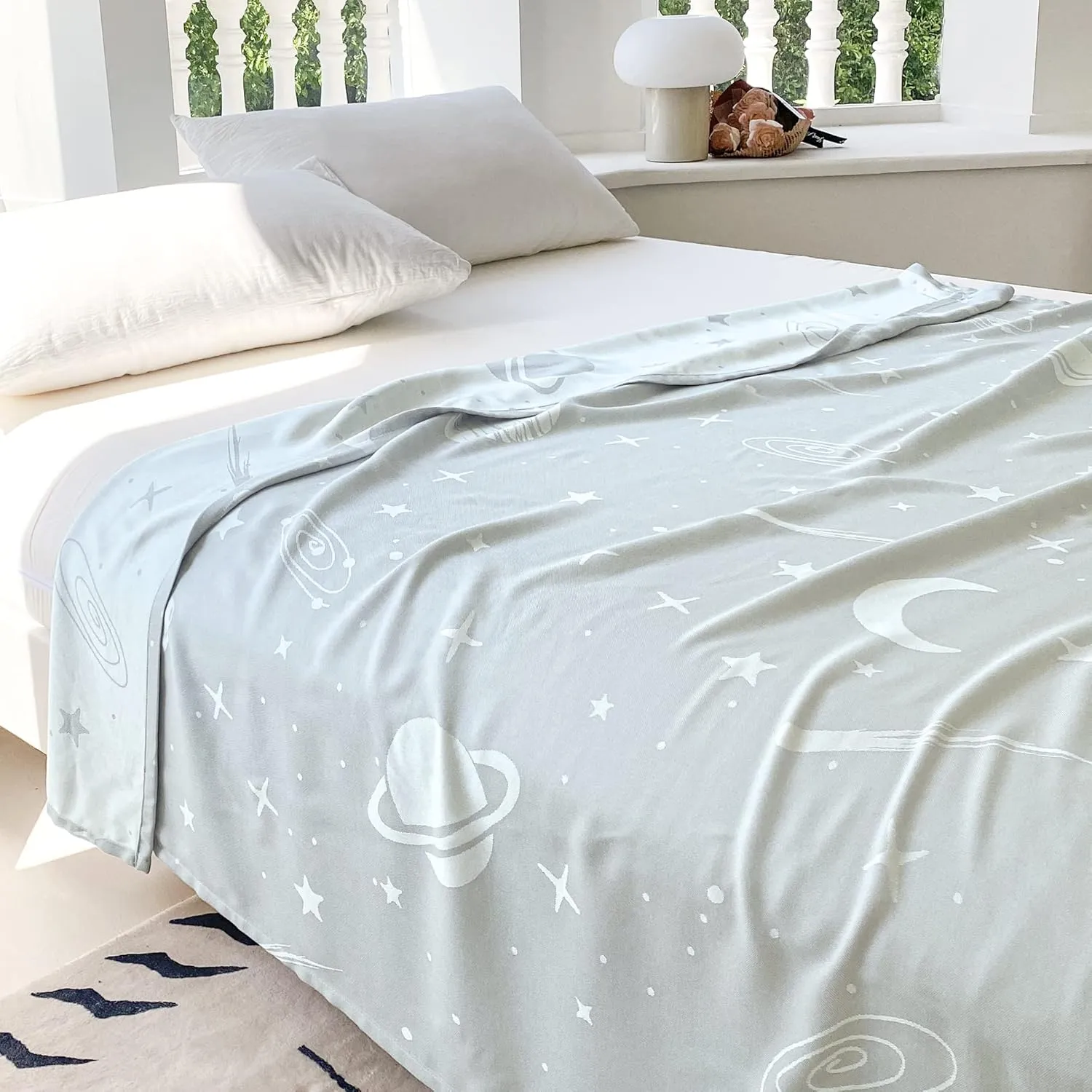AmyHomie Cooling Blanket for Kids, Soft Comfy Summer Throw for Hot Sleepers, Kids Blanket for Boys & Girls (50x60in, Grey Space)