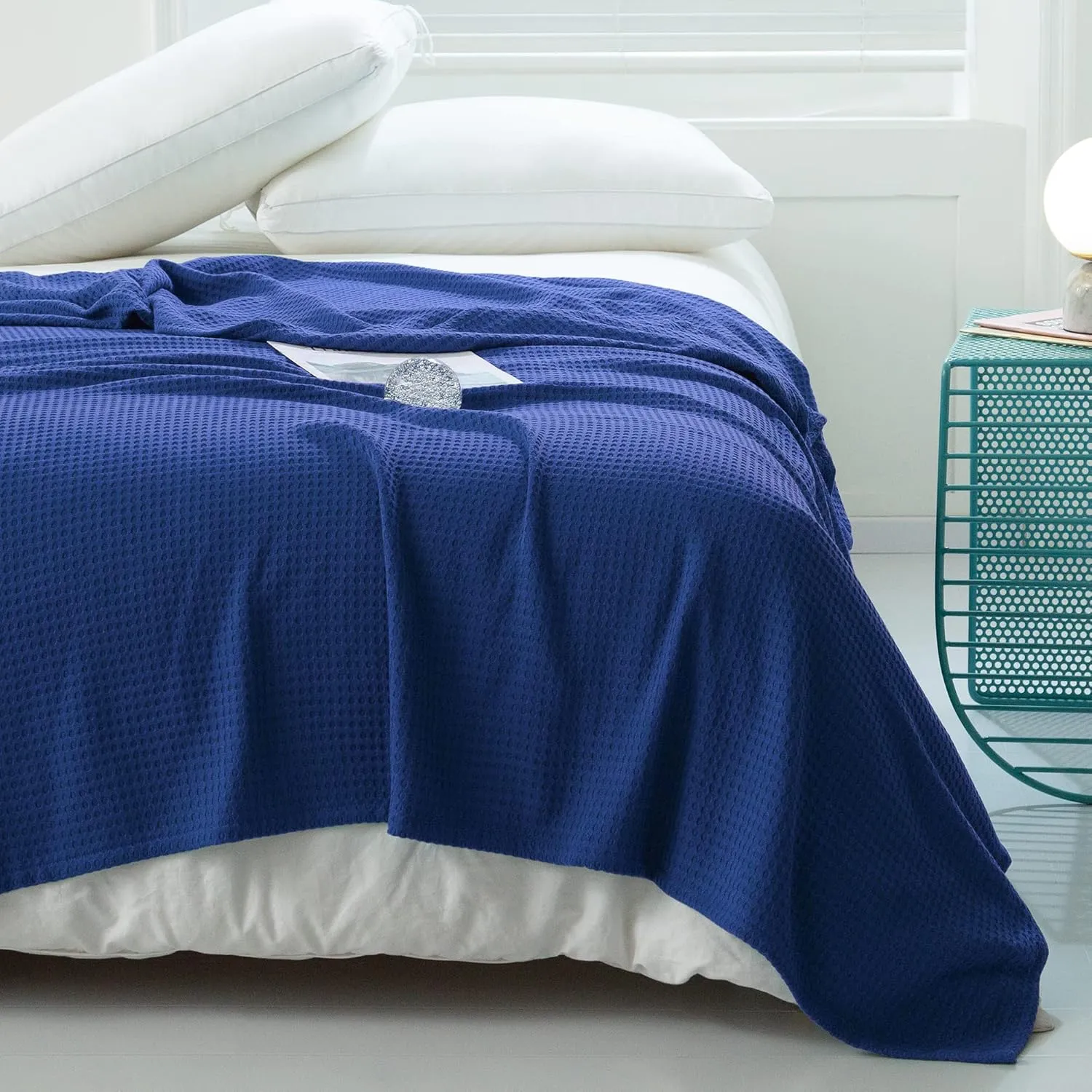 AmyHomie Cooling Blanket Queen Size, 100% Rayon Derived from Bamboo Waffle Blanket, Cool Summer Blanket for Hot Sleepers Soft Comfy Lightweight Blankets for All Seasons(Blue Violet, 90×90in)