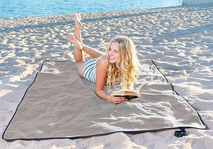 BRAWNTIDE Large Outdoor Waterproof Blanket - Quilted, Extra Thick Fleece, Warm, Windproof, Sandproof, Includes Stuff Sack, Shoulder Strap, Ideal for Beaches, Picnics, Camping, Stadiums, Dogs, Car