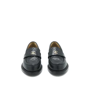 Contemporary Quilted Highly functional 38 Size Black L Loafer Chanel