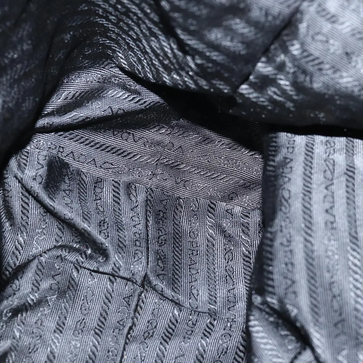 Contemporary Tessuto PRADA Tote Touch-sensitive