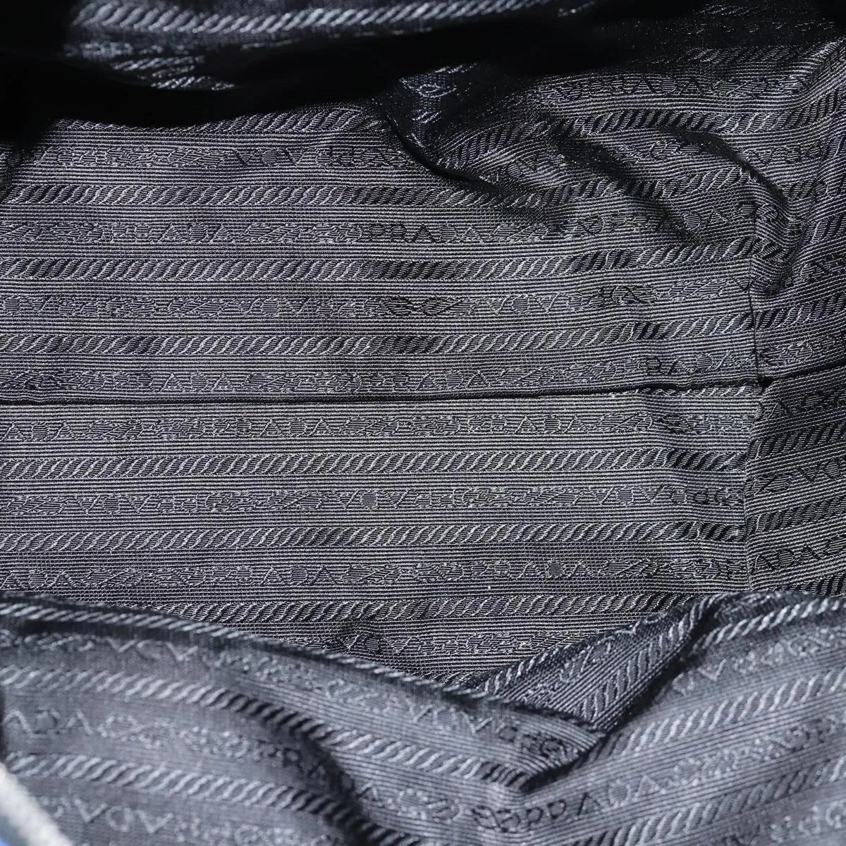 Contemporary Tessuto PRADA Tote Touch-sensitive