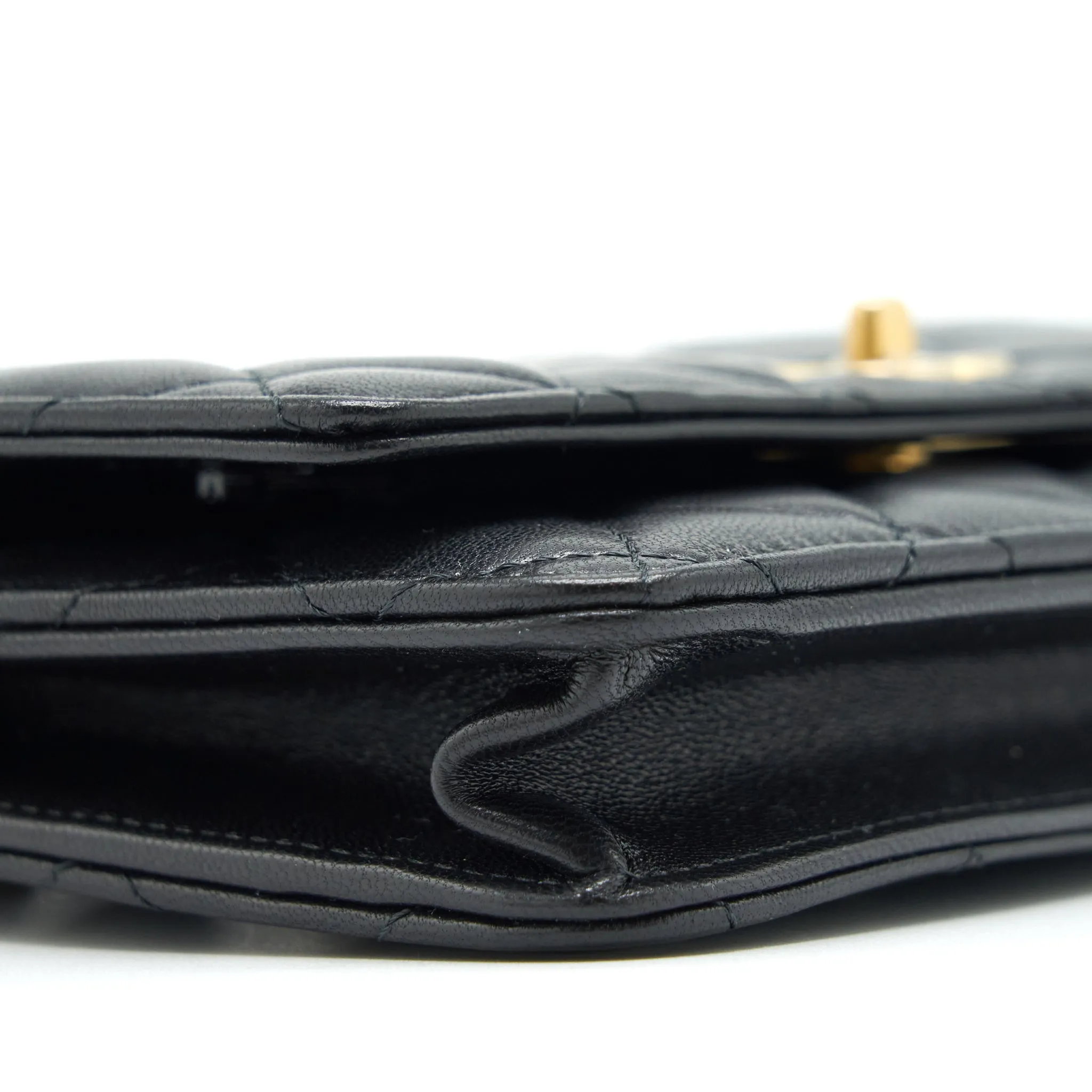 Crush Pearl Contemporary Chain Wallet Complete catalog Black Lambskin Chanel On