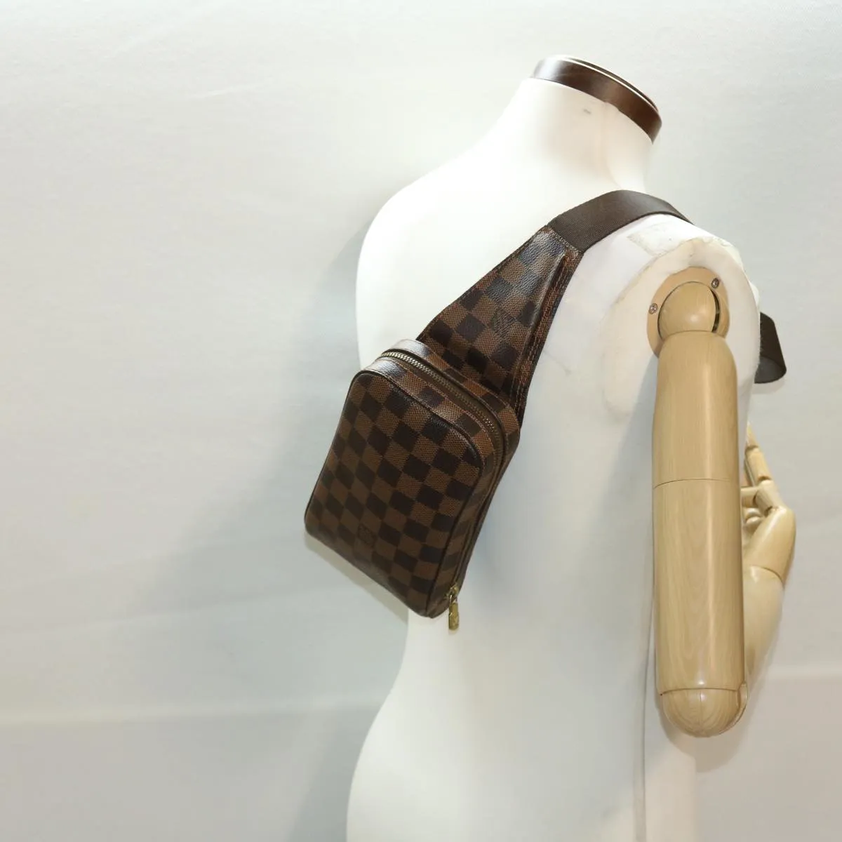 Exclusive offerings Geronimos Louis Vuitton Vibrant