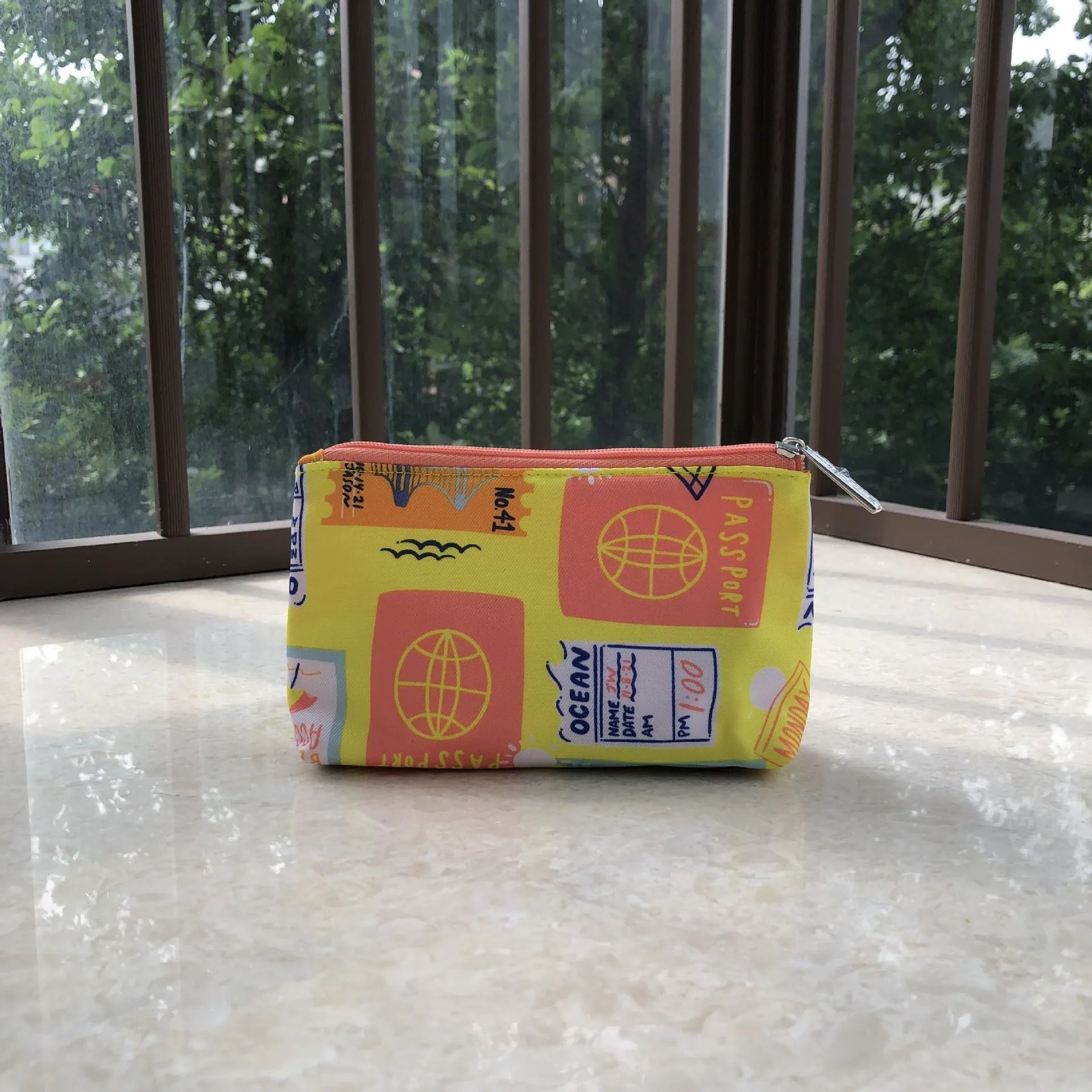 Graceful Counter Gift Big Portable Storage Cosmetic Bags
