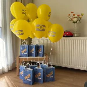 JenJen Tradition Video Game Theme Birthday Party Decorations Supply Loot Drop Box Gift Bags and Balloons Paper Candy Bags With Handles 12 Pack Gamer Birthday Party Favors For Boys Girls 8.3x4.7x2.8