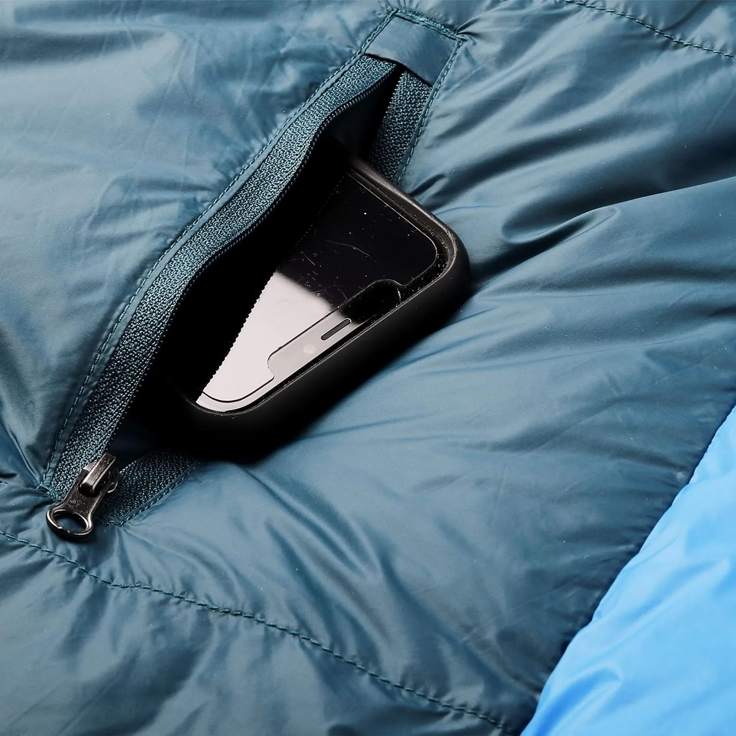 Kelty Cosmic Ultra 20 Degree Sleeping Bag, 800 Dridown, Premium Thermal Efficiency, Soft to Touch, Large Footbox, Environmental and Health Friendly C0 and PFC-Free DWR, Compression Stuff Sack, & More