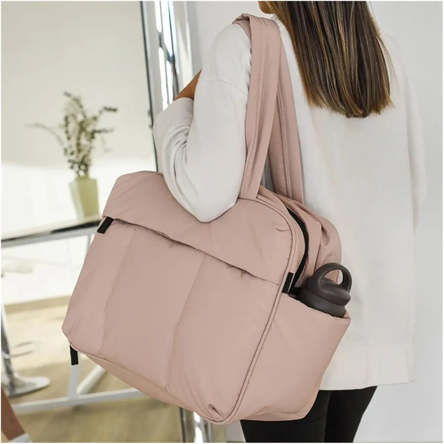 Travel Duffel Bag Down Duffel Bag Large Capacity Women Shoulder Bags Multifunctional Large Capacity Dry Wet Separation Hand Bag(Pink)