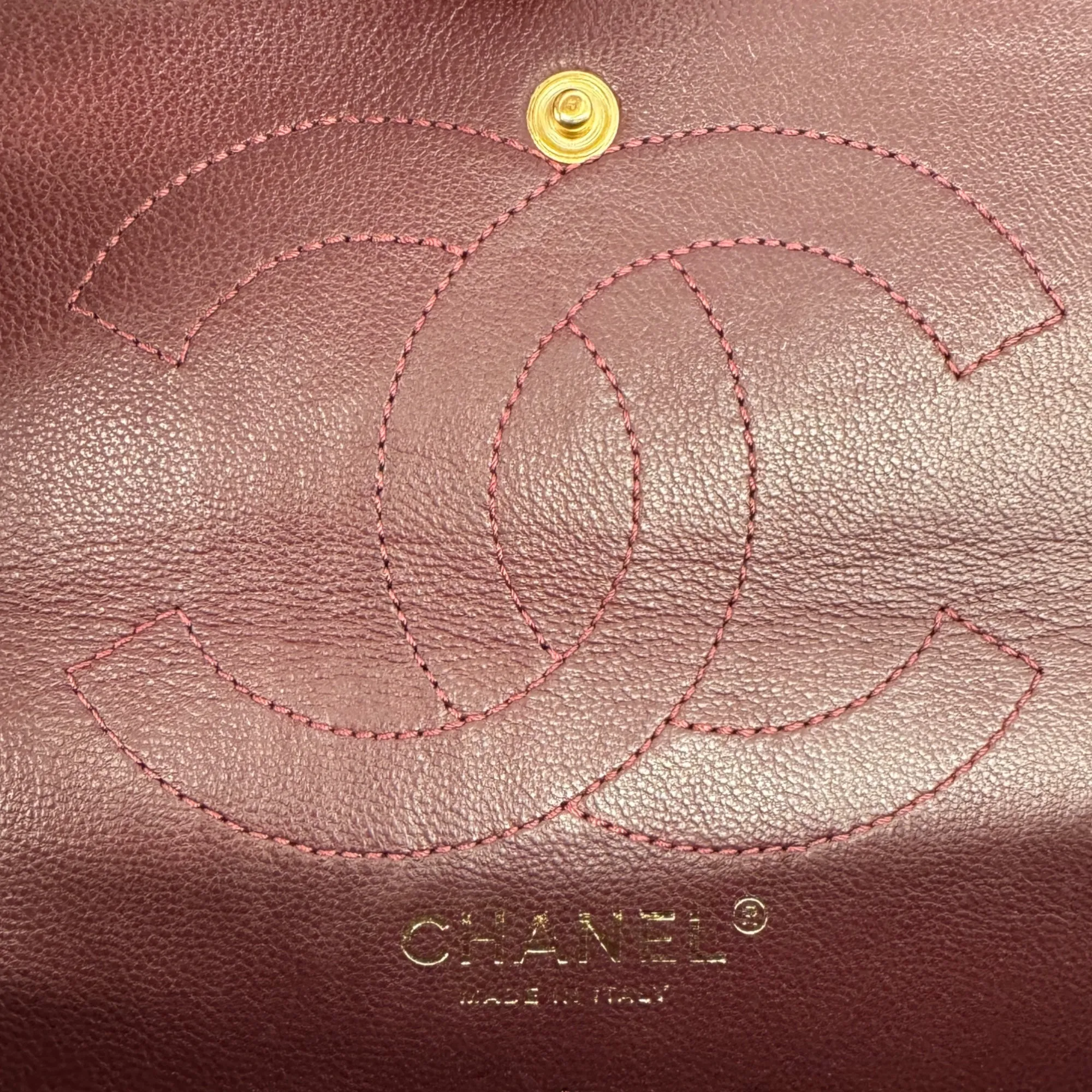 Waterproof REISSUE Contemporary 2.55 CHANEL