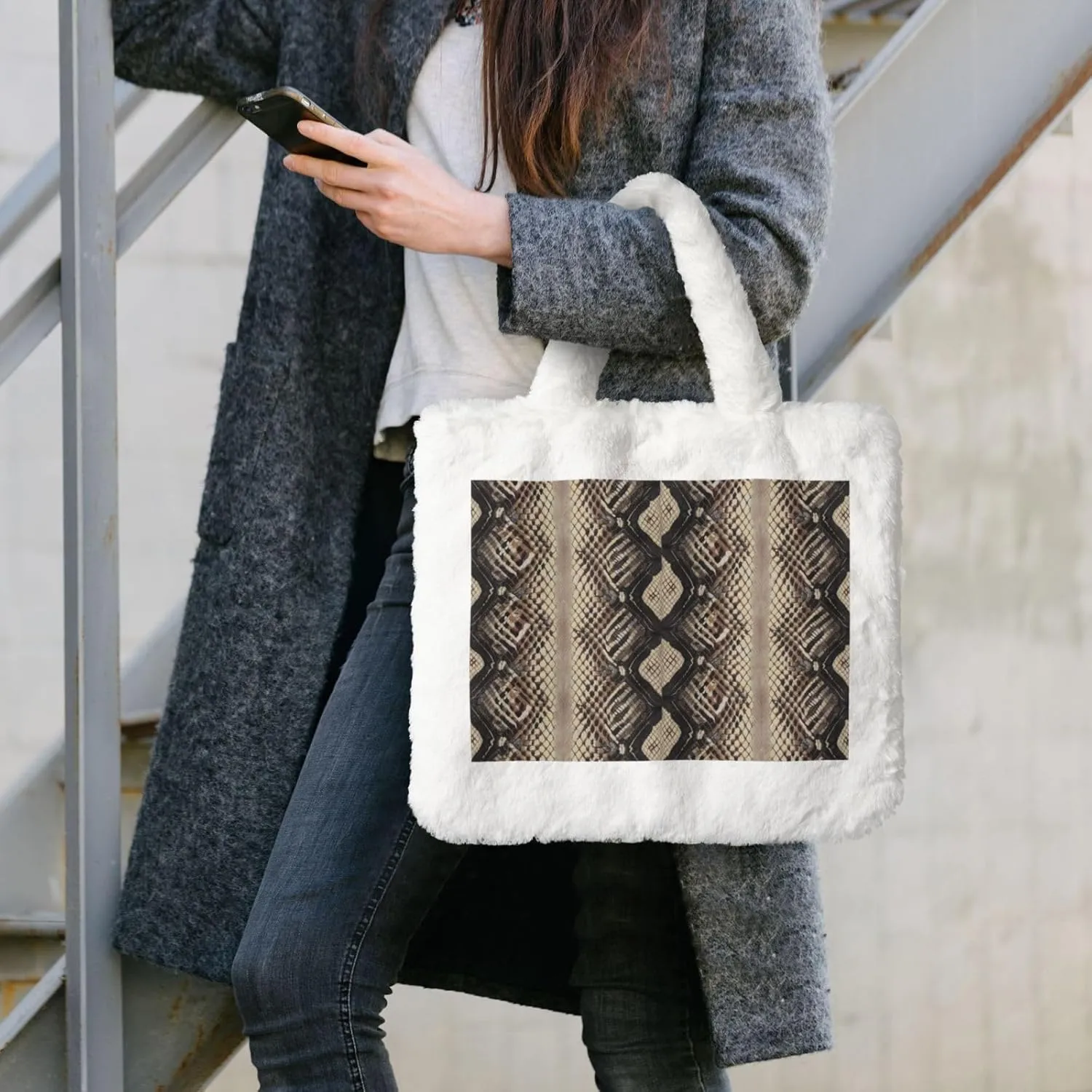 Women Tote Bag Fluffy Faux Fur Handbags Large Capacity Shopping Shoulder Bag Furry Clutch Handbag